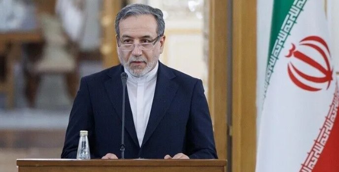 Iran's Foreign Minister Challenges Trump: The Hormuz Strait Will Always Be Under Our Watch