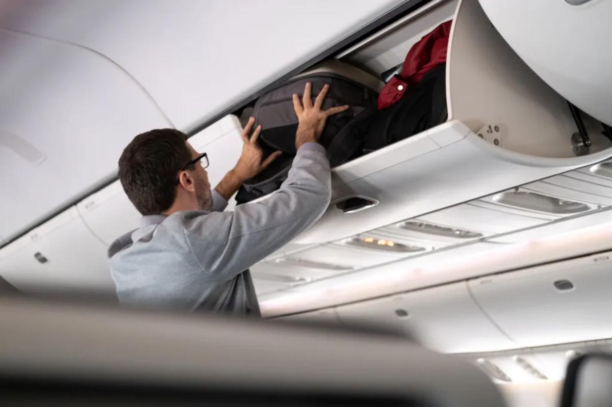 Jetstar's Bold Move: Why Passengers Will Pay for Overhead Locker Use