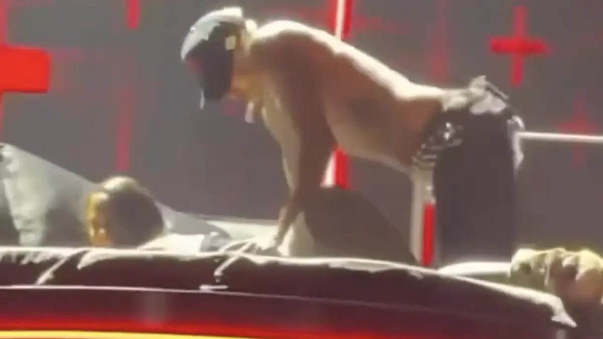 Chris Brown's Latest On-Stage Stunt Sparks Outrage
